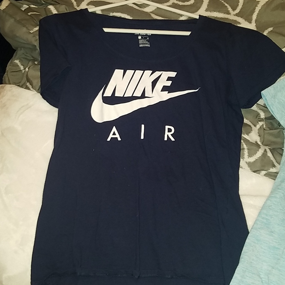 Nike tee